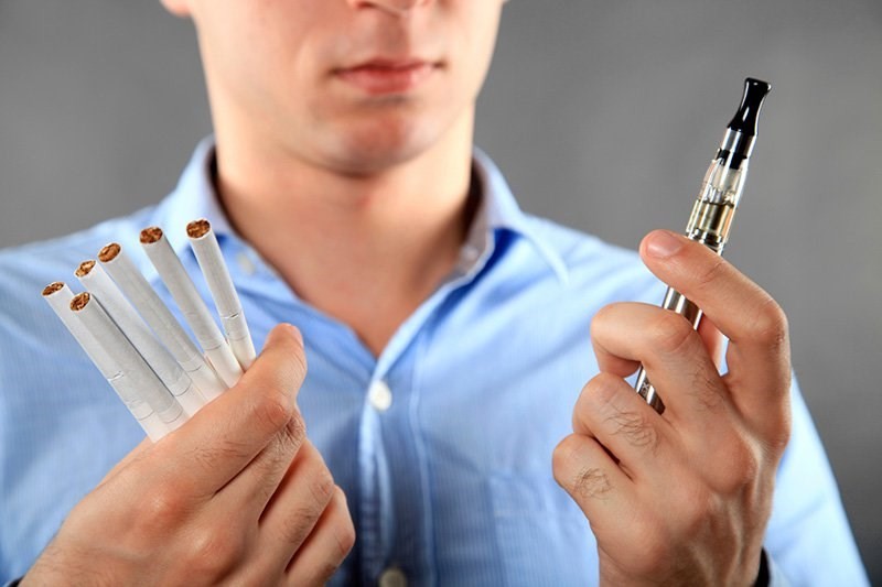 Hút thuốc lá và thuốc lá điện tử – tăng gấp đôi nguy cơ đột quỵ ở người trẻ