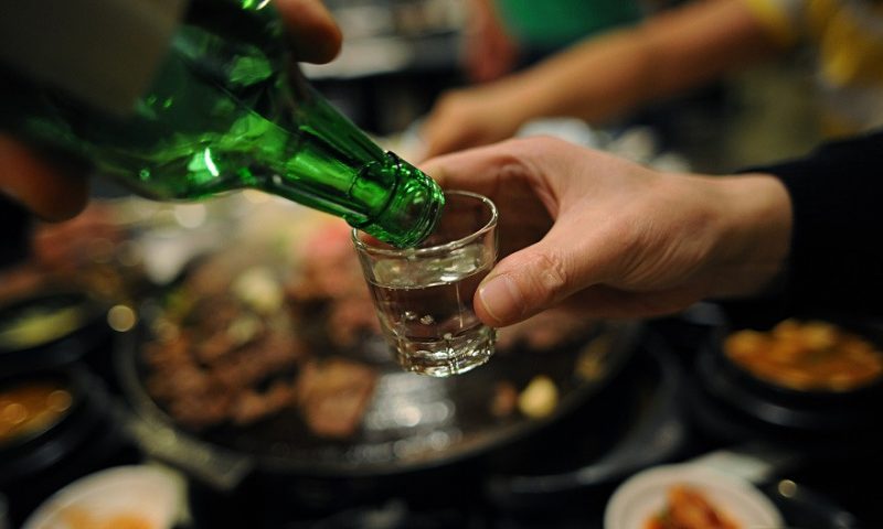 Cao huyết áp: Cách uống rượu có thể khiến bạn có nguy cơ mắc bệnh cao hơn