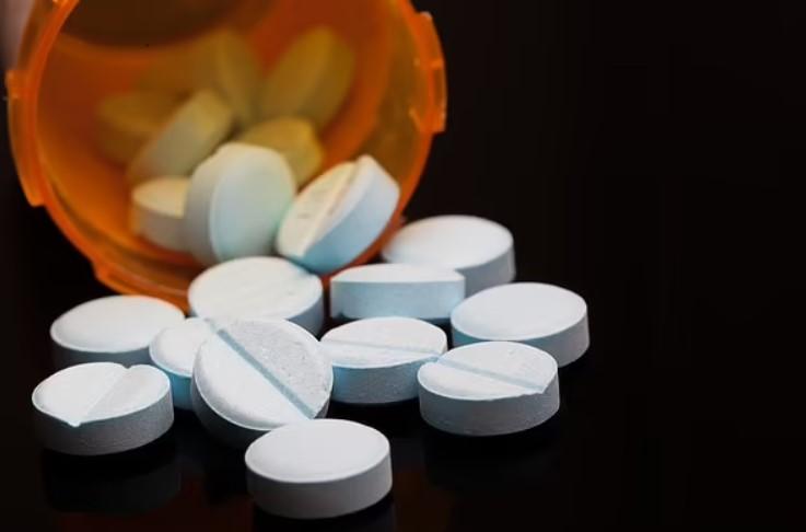 Một số loại thuốc có thể ảnh hưởng đến cách hoạt động của dipyridamole.